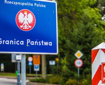 Польские пограничники получат право изымать техпаспорта
